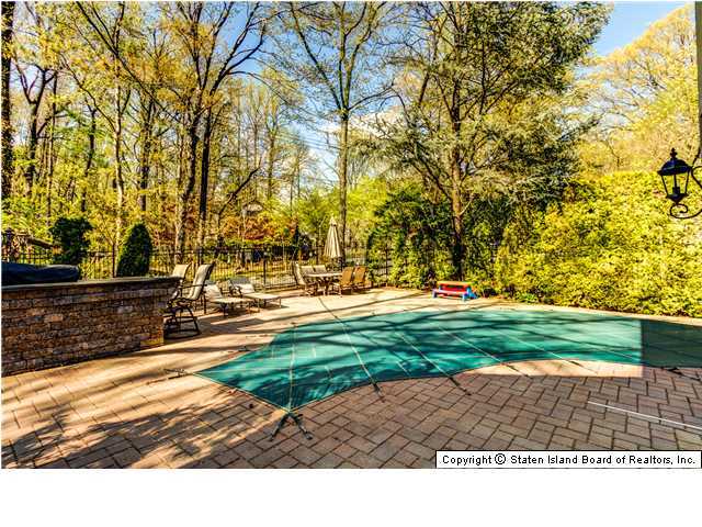 255 London Road Staten Island, NY 10306 - Photo 18 of 20 Additional Photo