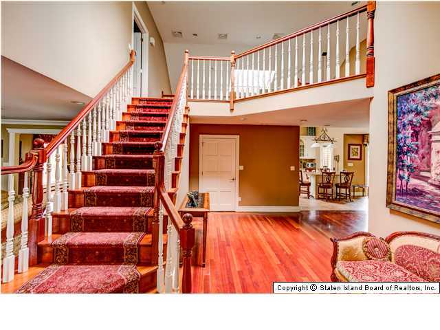 255 London Road Staten Island, NY 10306 - Photo 3 of 20 Additional Photo