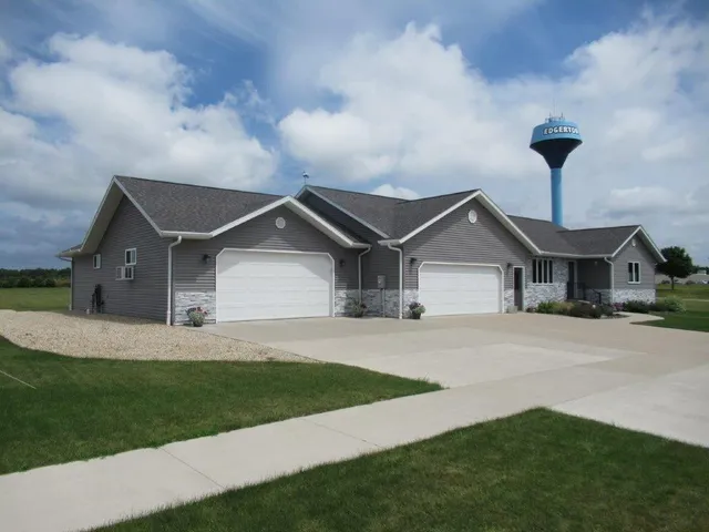 $499,900 | 510 Hill Crest Street, Edgerton, MN 56128