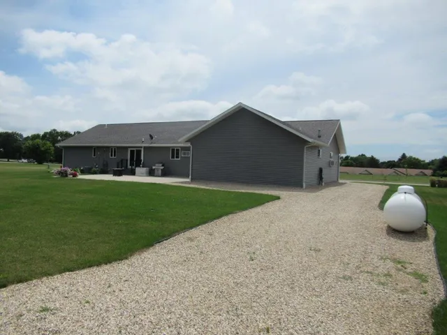 $499,900 | 510 Hill Crest Street, Edgerton, MN 56128
