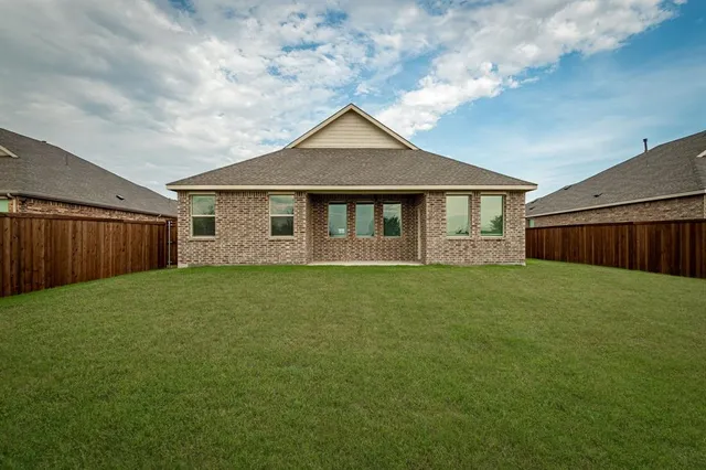 $2,200 | 4025 Kaufman Court, Little Elm, TX 75068