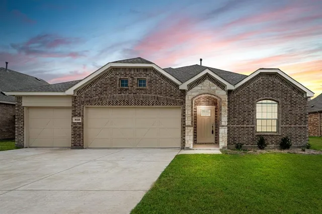 $2,200 | 4025 Kaufman Court, Little Elm, TX 75068