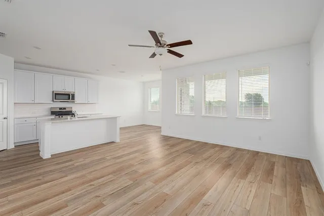 $2,200 | 4025 Kaufman Court, Little Elm, TX 75068