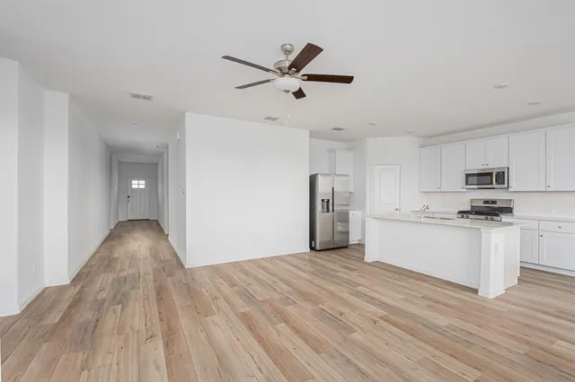 $2,200 | 4025 Kaufman Court, Little Elm, TX 75068