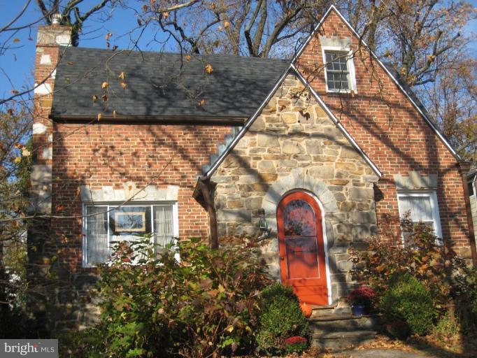 824 Kingston Road Baltimore, MD 21212 - Photo 1 of 11 Exterior (Main)