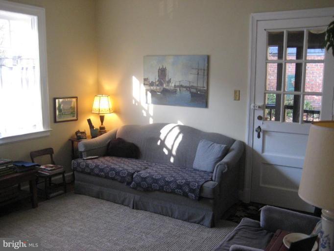 824 Kingston Road Baltimore, MD 21212 - Photo 9 of 11 Den