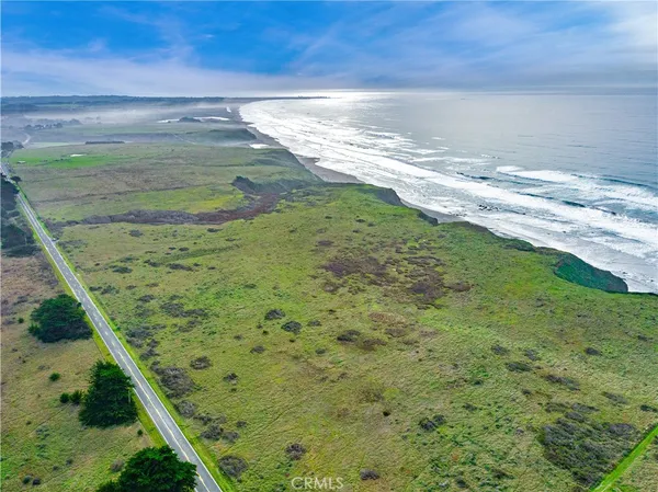 $940,000 | 15800 Highway 1, Manchester, CA 95459