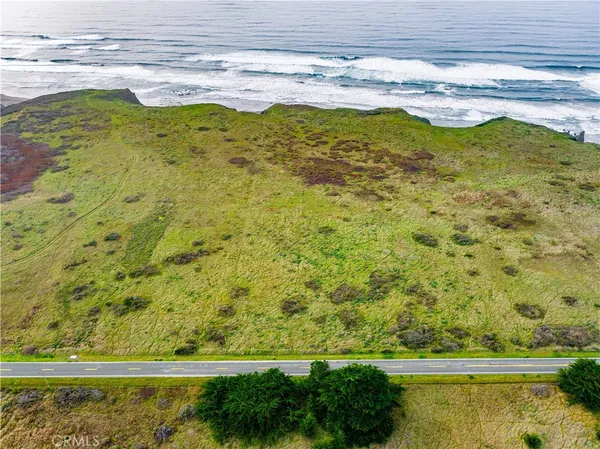 $940,000 | 15800 Highway 1, Manchester, CA 95459