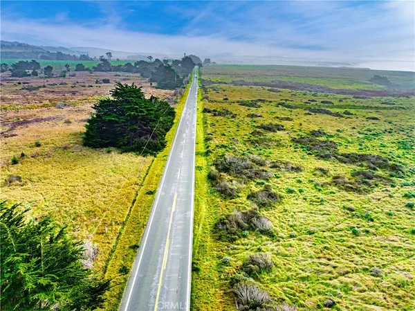 $940,000 | 15800 Highway 1, Manchester, CA 95459
