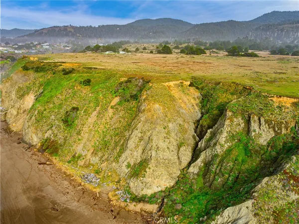 $940,000 | 15800 Highway 1, Manchester, CA 95459