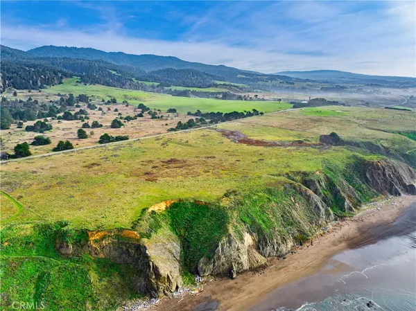 $940,000 | 15800 Highway 1, Manchester, CA 95459