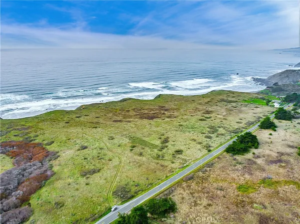 $940,000 | 15800 Highway 1, Manchester, CA 95459