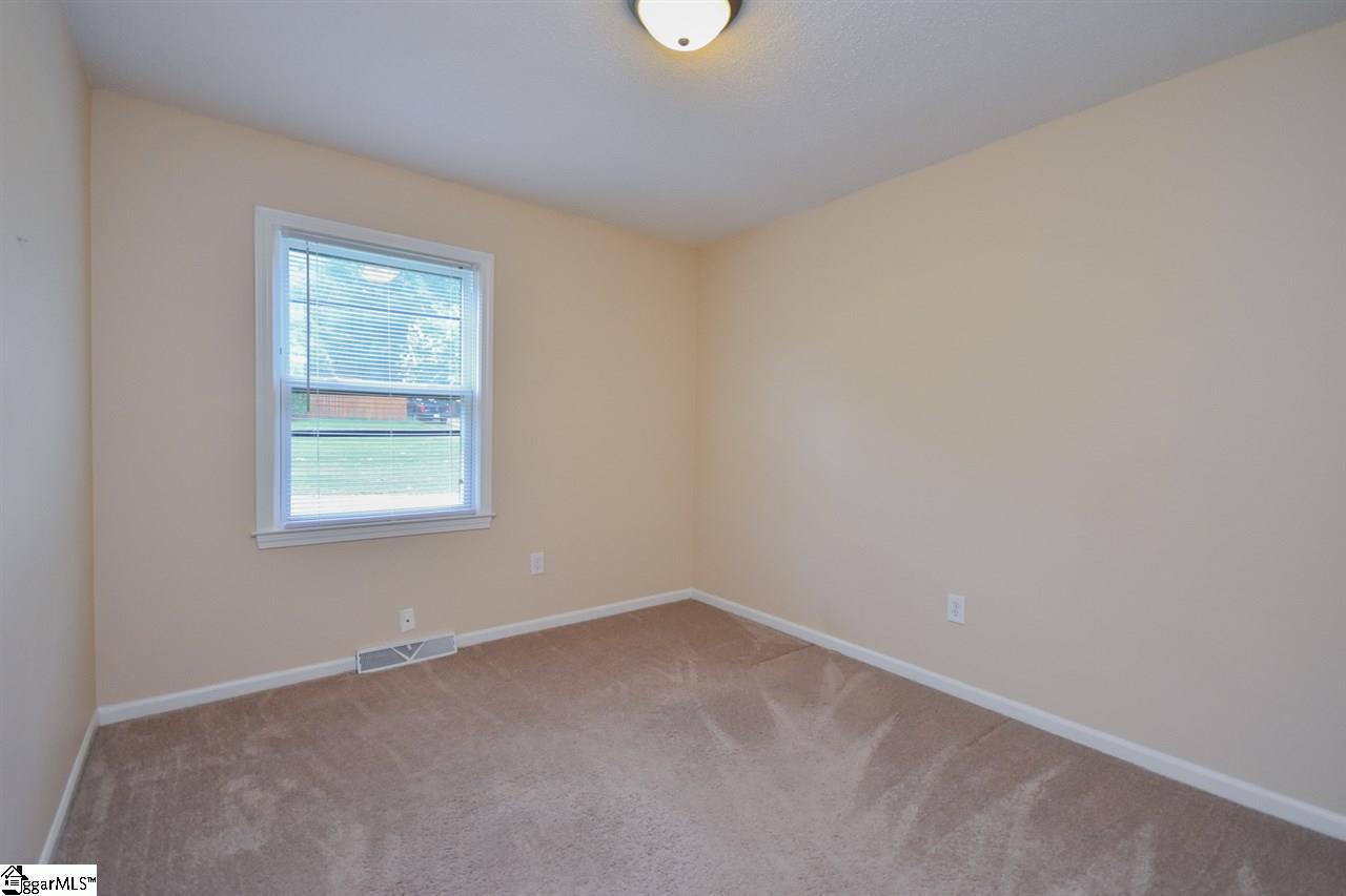 604 Westchester Road Easley, SC 29640 - Photo 15 of 29