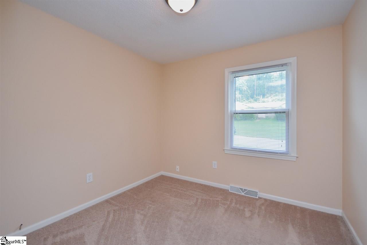604 Westchester Road Easley, SC 29640 - Photo 16 of 29