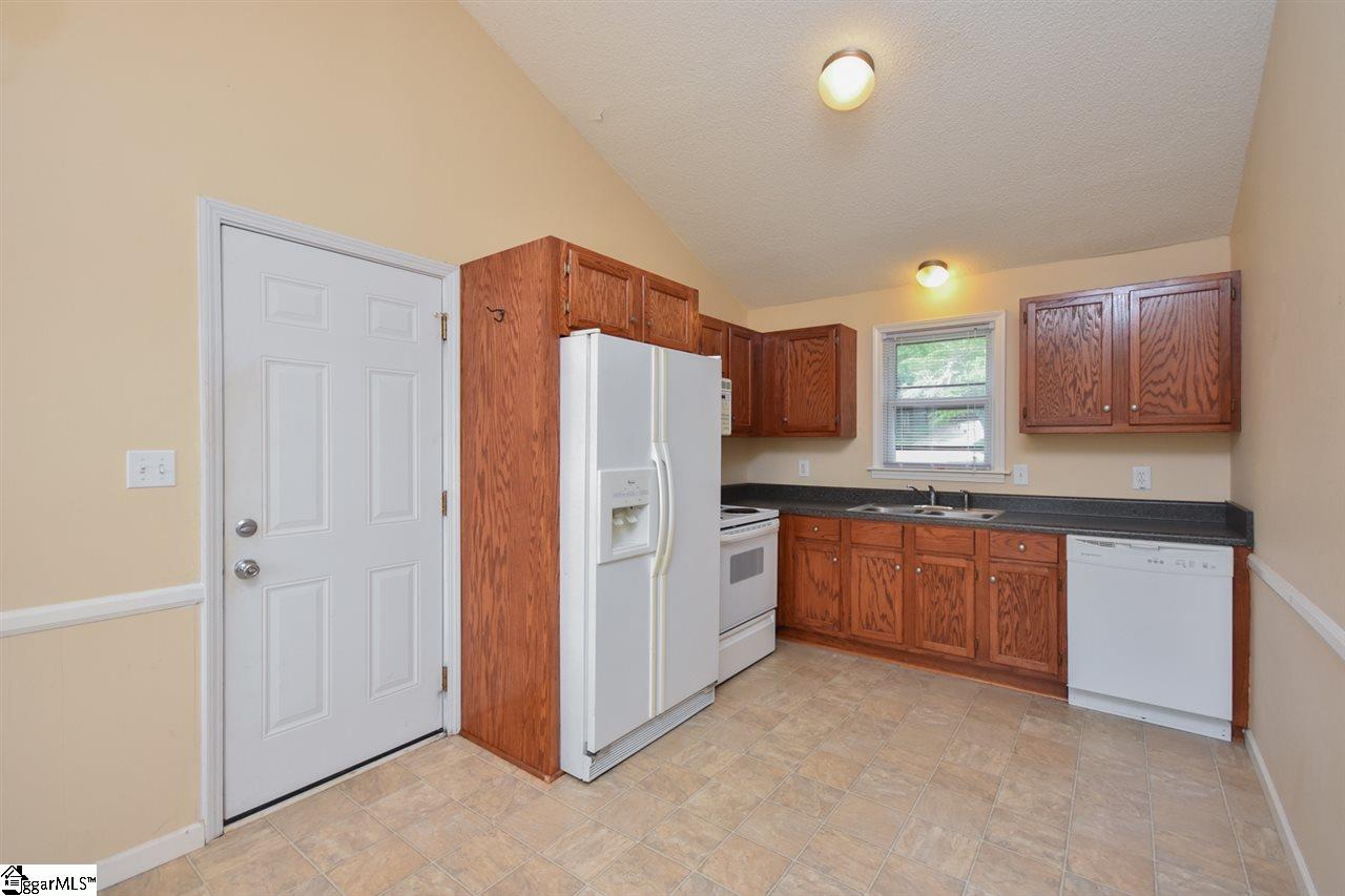 604 Westchester Road Easley, SC 29640 - Photo 6 of 29