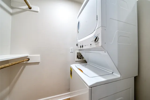 $1,600 | 3224 Timmons Lane, Unit 157, Houston, TX 77027