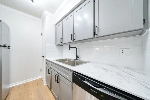 $1,600 | 3224 Timmons Lane, Unit 157, Houston, TX 77027