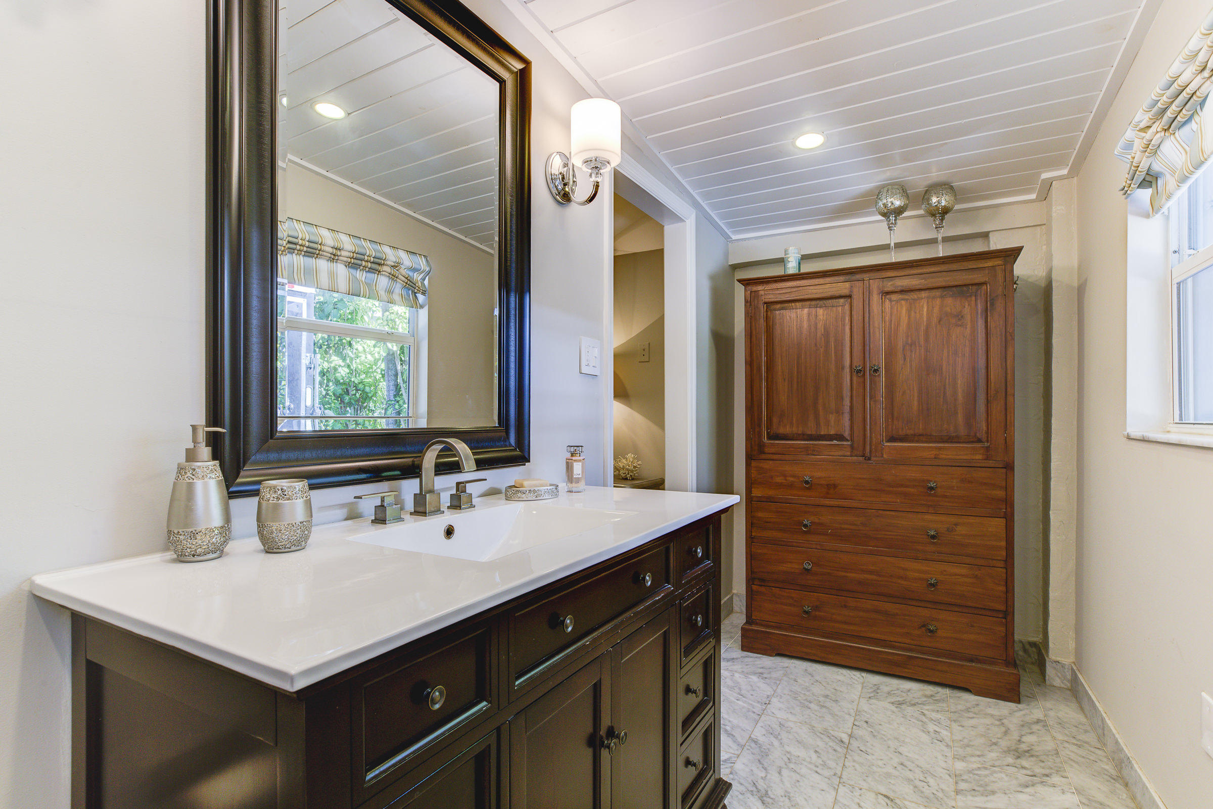 37 Dolphin Road Key Largo, FL 33037 - Photo 42 of 43 7F6A0389_90_91