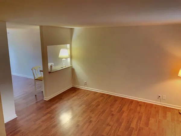 $1,150 | 370 Wallace Road, Unit F10, Nashville, TN 37211