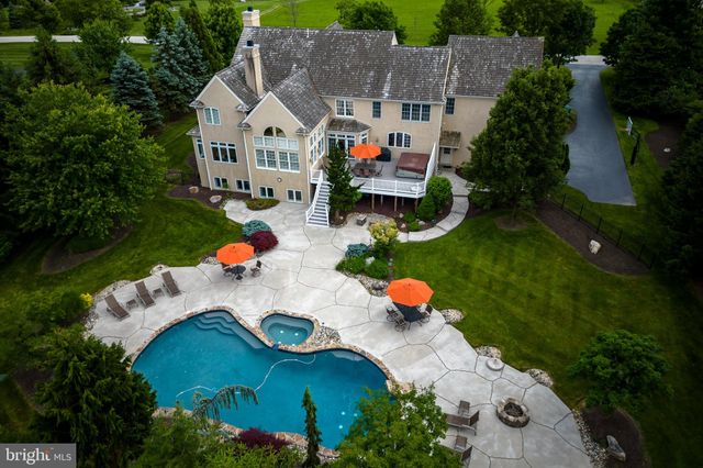 $1,825,000 | 7 Firethorn Lane, Malvern, PA 19355