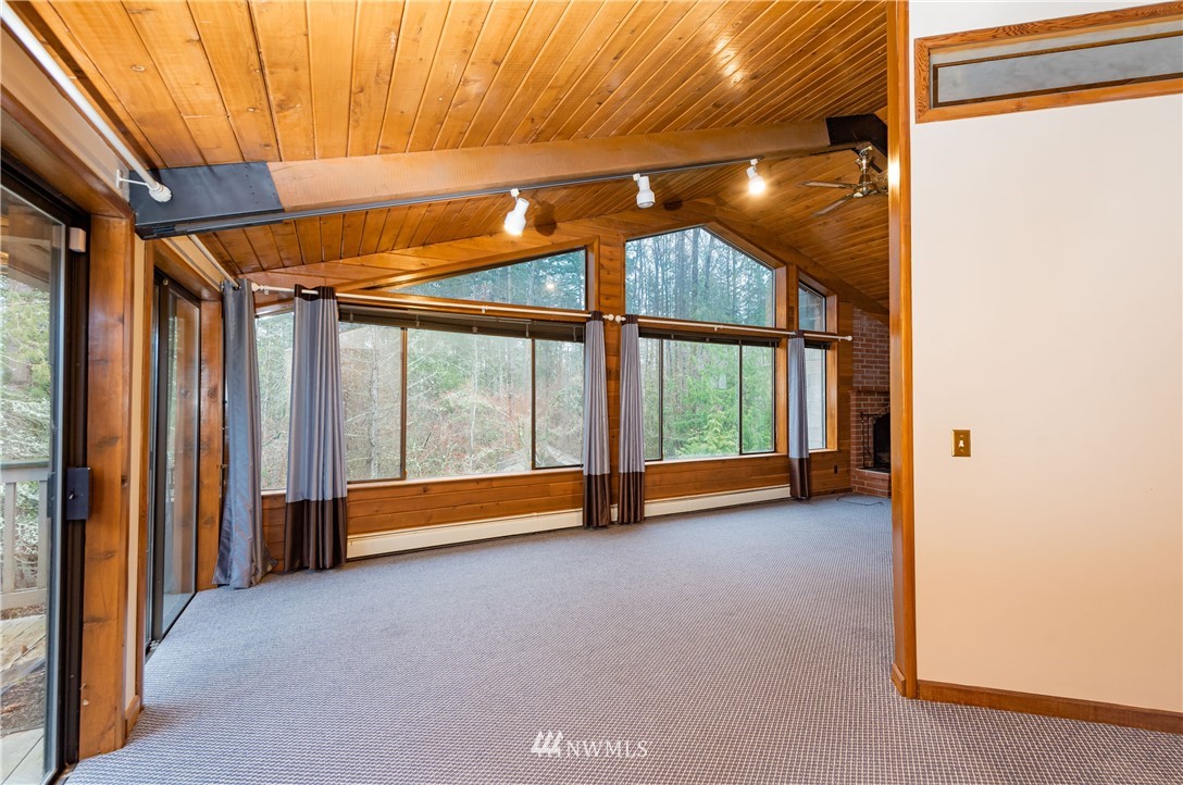 5602 Mission Road Bellingham, WA 98226 - Photo 12 of 40