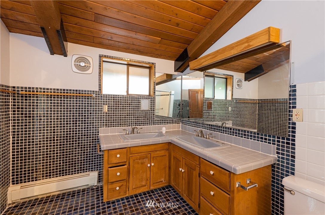 5602 Mission Road Bellingham, WA 98226 - Photo 14 of 40