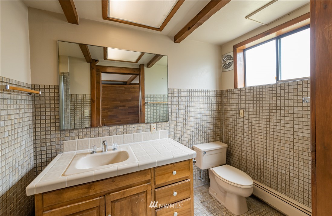 5602 Mission Road Bellingham, WA 98226 - Photo 17 of 40