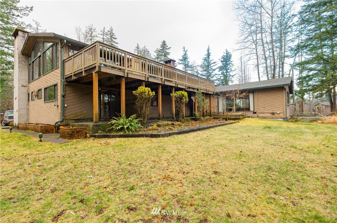 5602 Mission Road Bellingham, WA 98226 - Photo 3 of 40