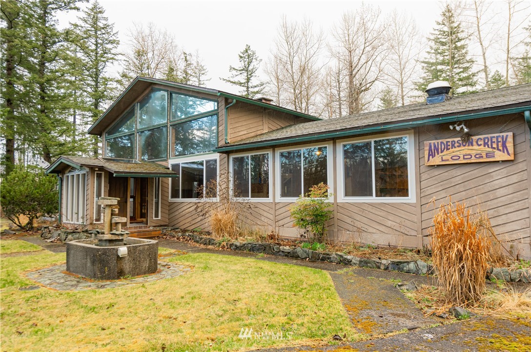 5602 Mission Road Bellingham, WA 98226 - Photo 4 of 40