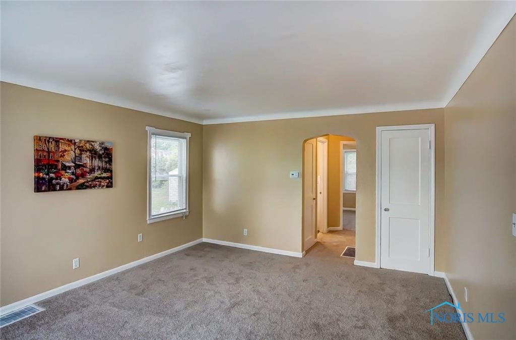 3539 Bellevue Road Toledo, OH 43613 - Photo 4 of 29 Gallery Image 4