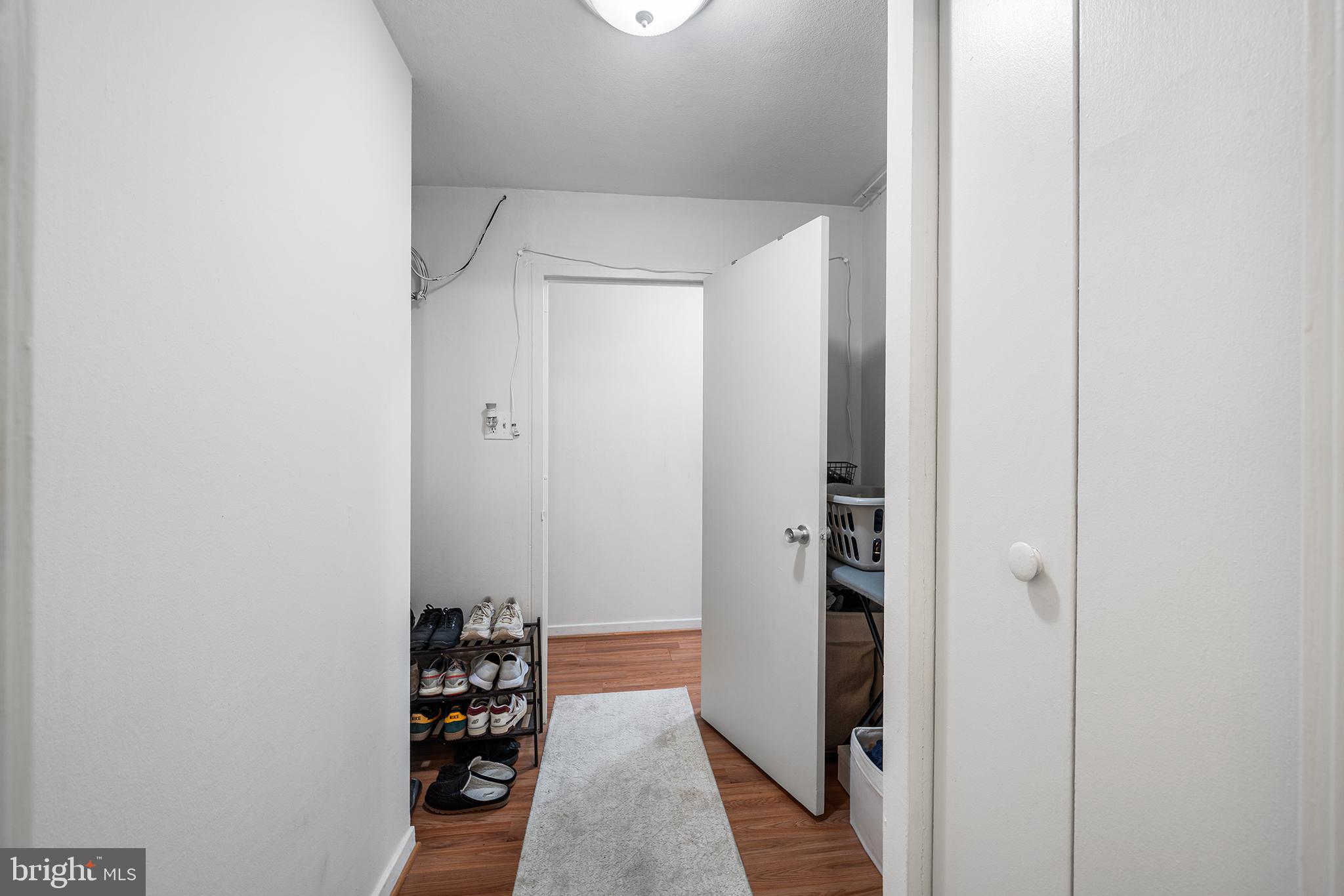 224-30 West Rittenhouse Square, Unit 1002 Philadelphia, PA 19103 - Photo 25 of 31