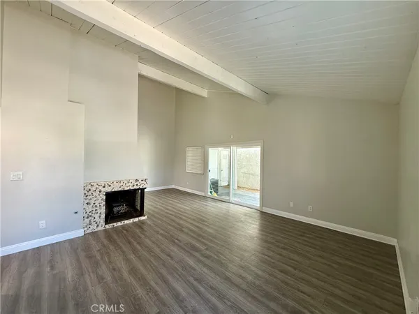 $3,000 | 1386 West 8th Street, Upland, CA 91786