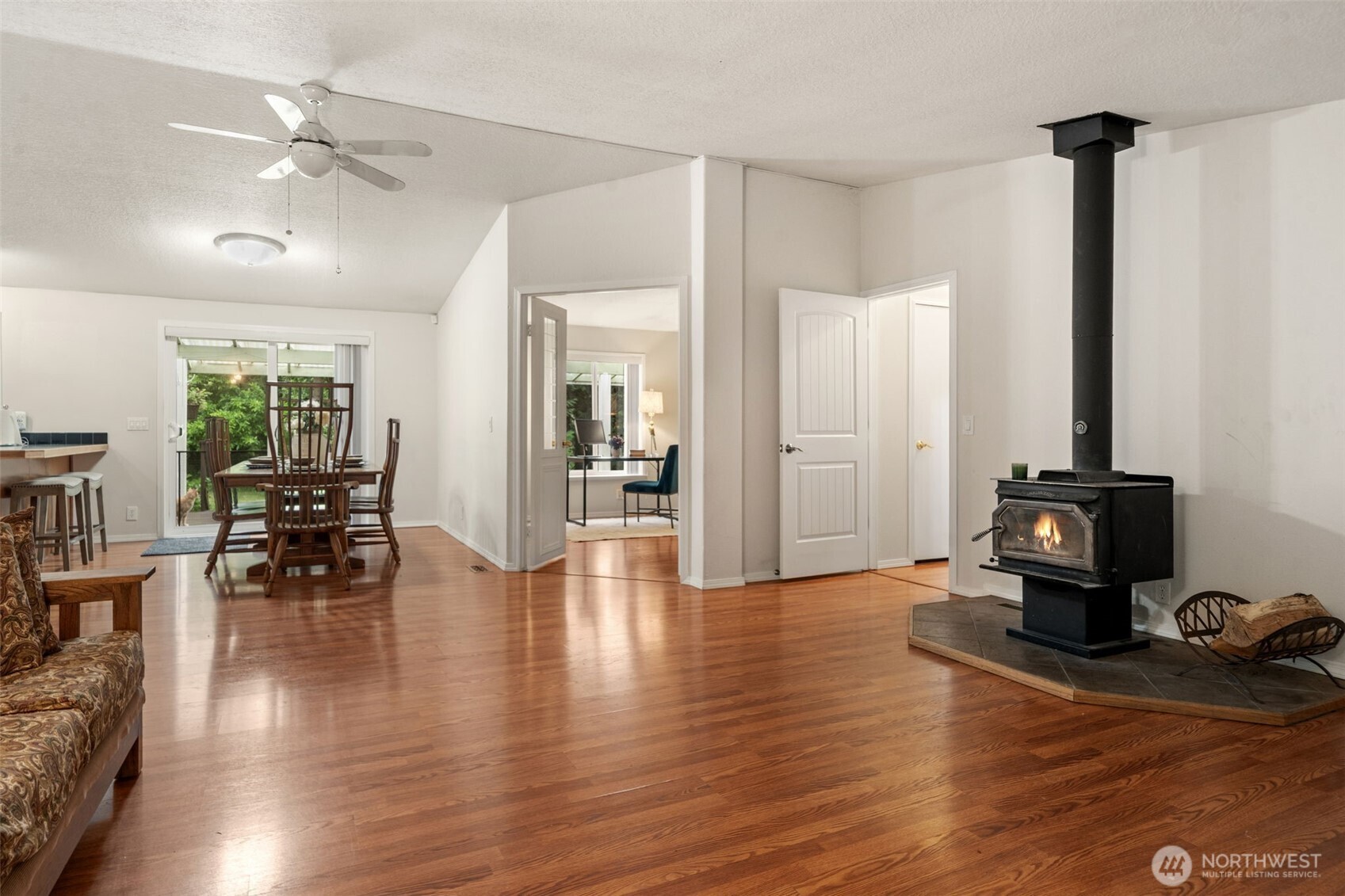 23978 Stottlemeyer Road Northeast Poulsbo, WA 98370 - Photo 16 of 36