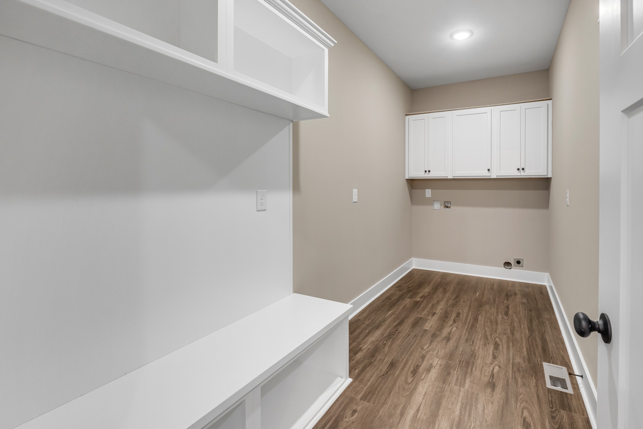 523 Powell Hollow Road Tullahoma, TN 37388 - Photo 16 of 39 Laundry Room