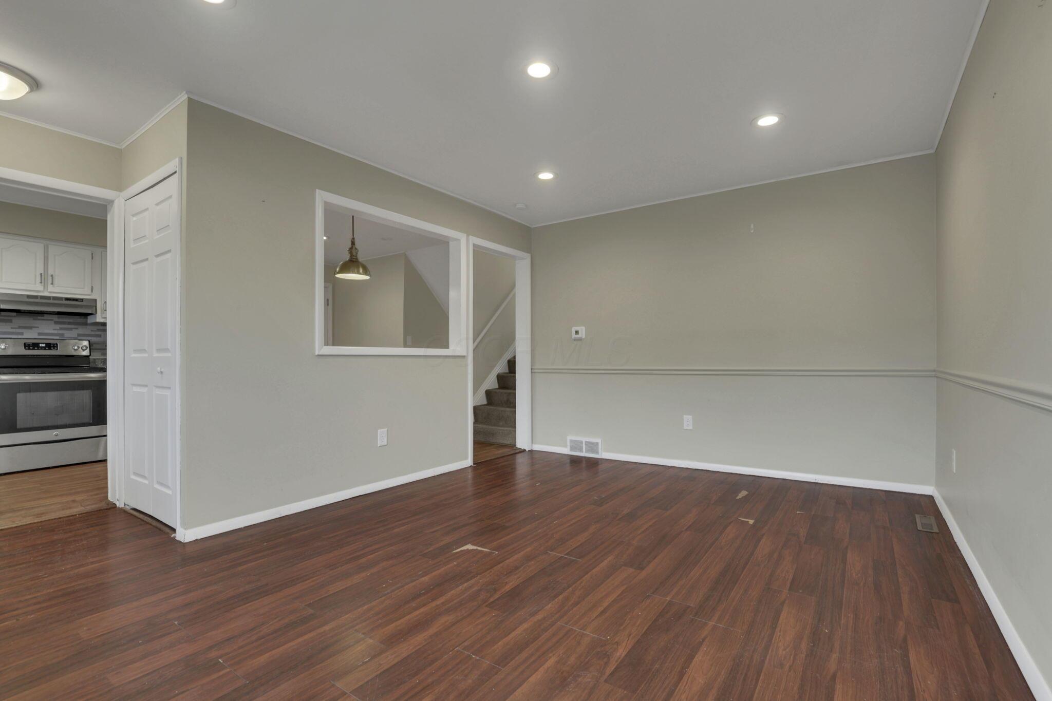 5414 Paladim Road Columbus, OH 43232 - Photo 8 of 51 8-web-or-mls-0N4A5030