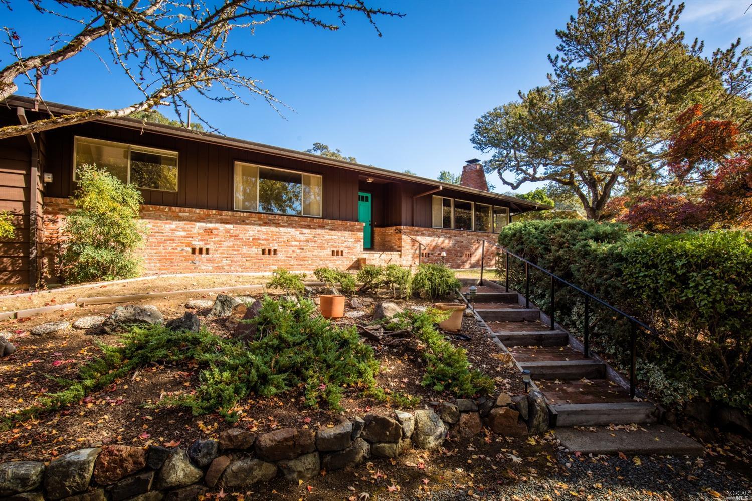 1701 Ridge Road Ukiah, CA 95482 - Photo 1 of 1 Gallery Image 1