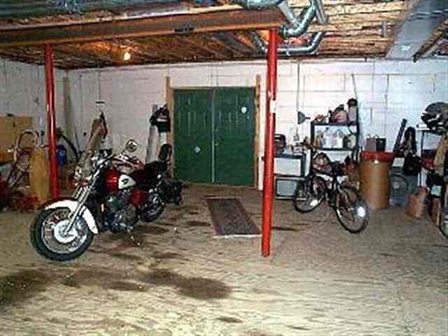 15087 Todd Road Petersburg, MI 49270 - Photo 16 of 17 860597-15.JPG
