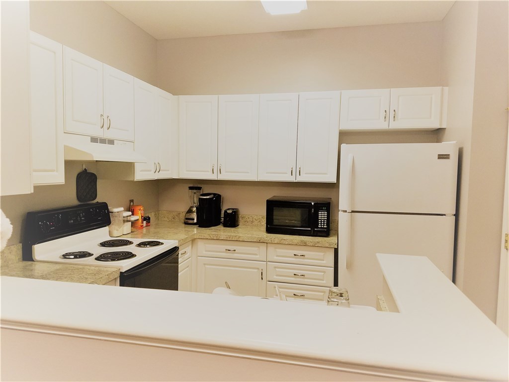 96 Mill Street, Unit 202 Woonsocket, RI 02895 - Photo 6 of 13 Gallery Image 6