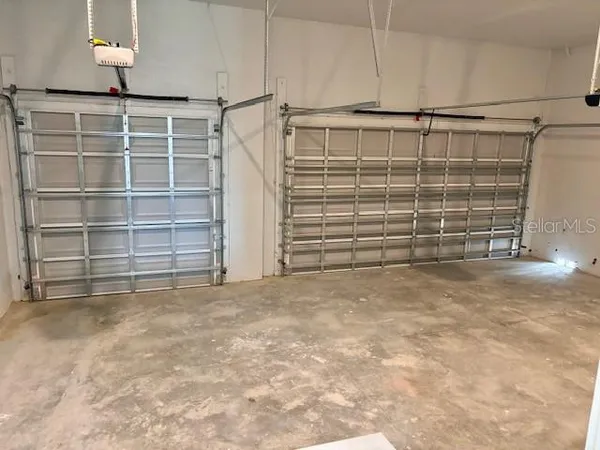 a view of room with an empty space