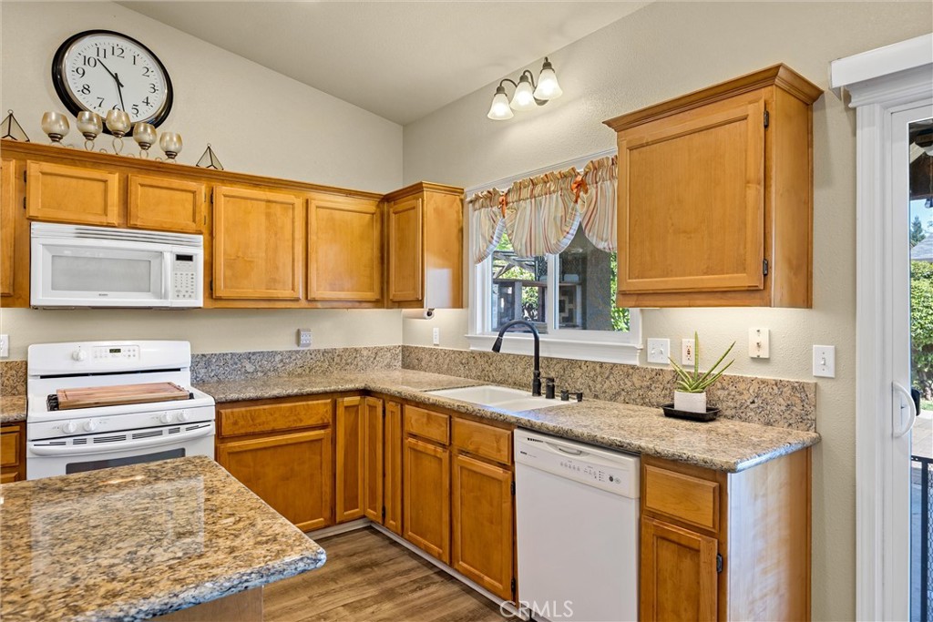 1410 Crosspoint Way Red Bluff, CA 96080 - Photo 15 of 31