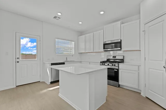 $269,990 | 937 Soapstone Pass, Maxwell, TX 78656