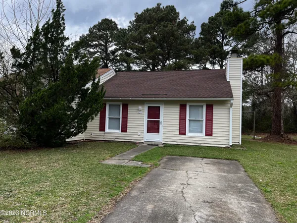 $1,155 | 131 Twin Wood Drive, Havelock, NC 28532