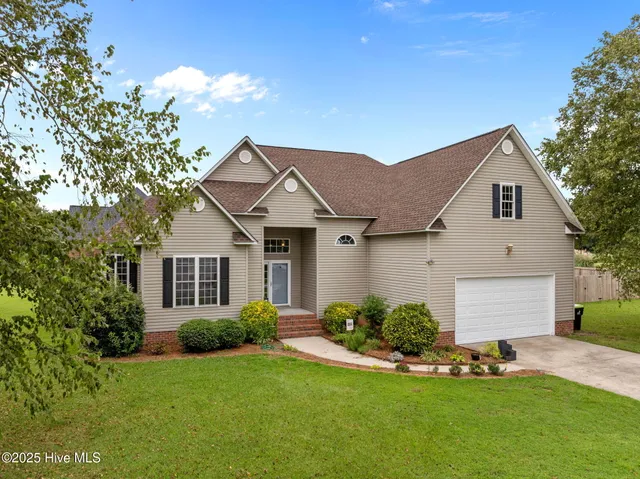 $413,500 | 2616 Spring Creek Drive, Grimesland, NC 27837