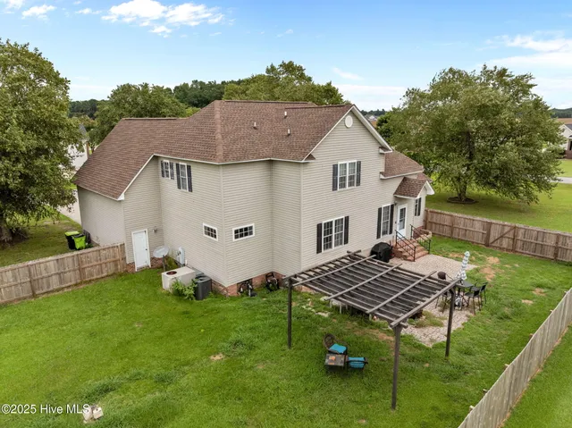 $413,500 | 2616 Spring Creek Drive, Grimesland, NC 27837