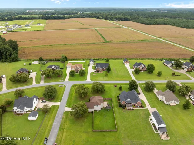 $413,500 | 2616 Spring Creek Drive, Grimesland, NC 27837