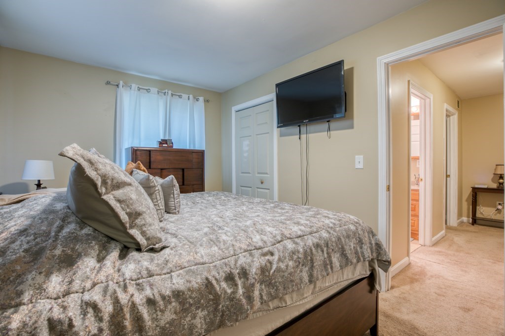 50-54 Orchard Street Springfield, MA 01107 - Photo 13 of 23