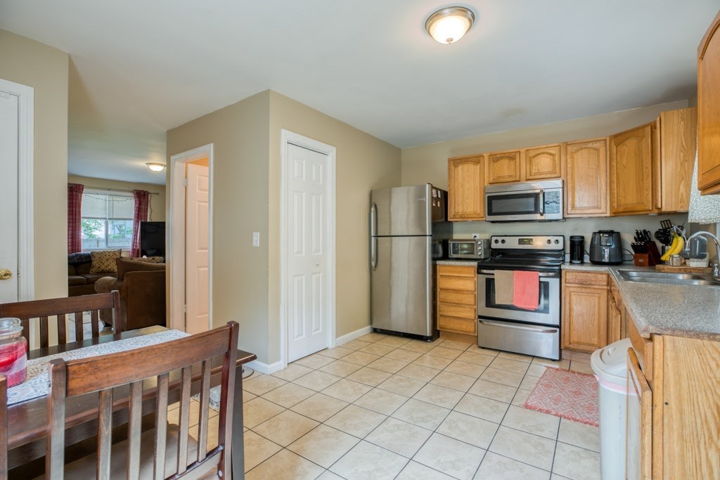 50-54 Orchard Street Springfield, MA 01107 - Photo 3 of 23