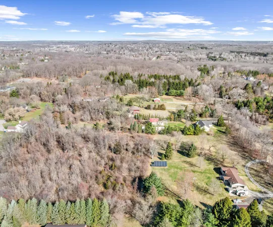 $299,900 | 1480 Old Plank Road, Milford, MI 48381