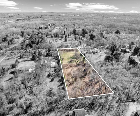 $299,900 | 1480 Old Plank Road, Milford, MI 48381