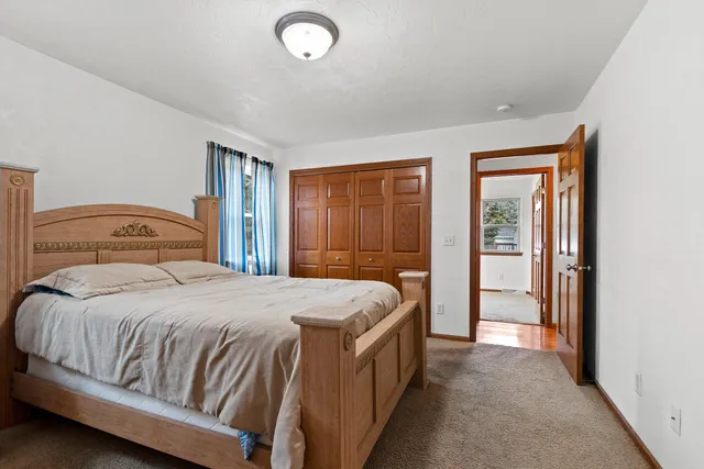 $269,000 | 3006 South 19th Street, Manitowoc, WI 54220